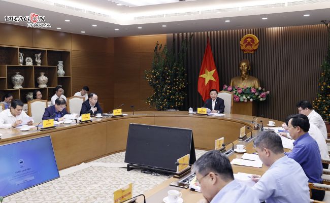 Cuộc họp về đấu thầu thuốc, vật tư, thiết bị y tế