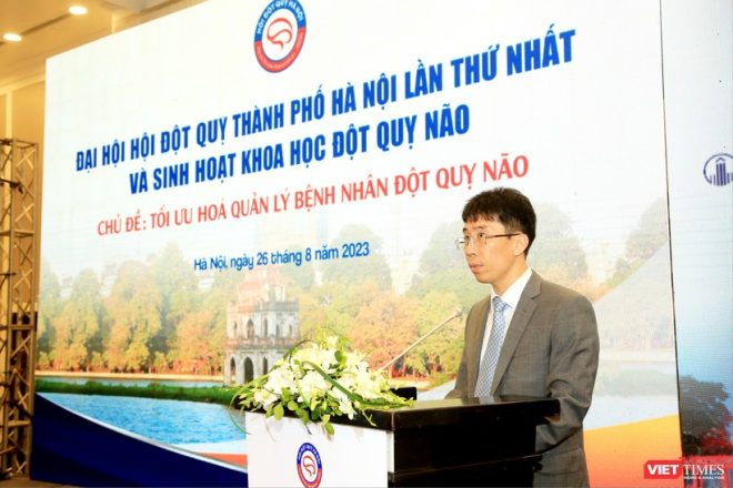 PGS.TS. Mai Duy Tôn - Giám đốc Trung tâm Đột quỵ Bệnh viện Bạch Mai - được bầu làm làm Chủ tịch Hội Đột quỵ TP Hà Nội.